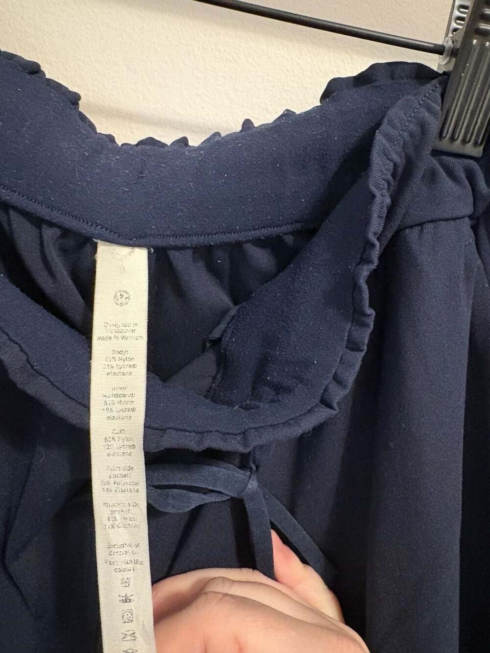 Lululemon Keep Moving High-Rise Pant Jogger 7/8 Length in Navy size 8 - Picture 3 of 3
